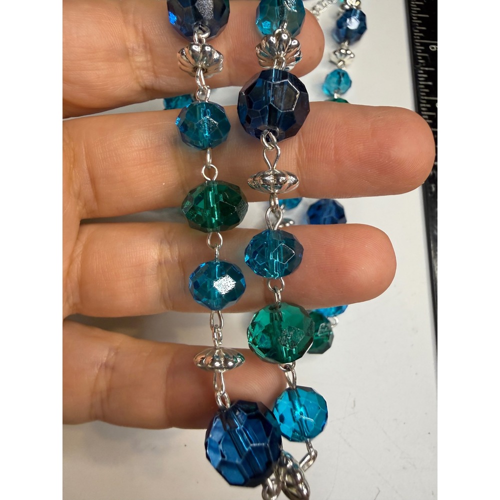 Liz Claiborne Blue Green Faceted Bead Silver Tone Necklace 13-74-459-A